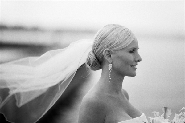 Bride wearing an elegant wedding veil - Wedding Photo by Bradley Hanson